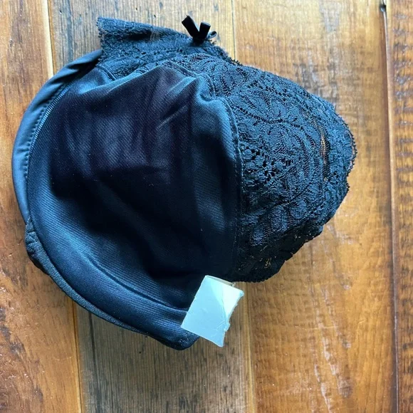Vassarette Black Lace Underwire Bra - Picture 4 of 4